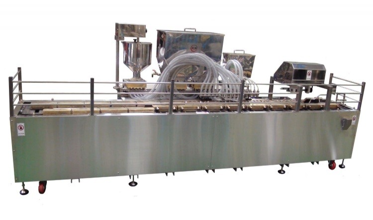 ماشین آلات کیک، نفت سمپاش / سپرده 2 در 1، کیک خودکار نیمه خط تولید